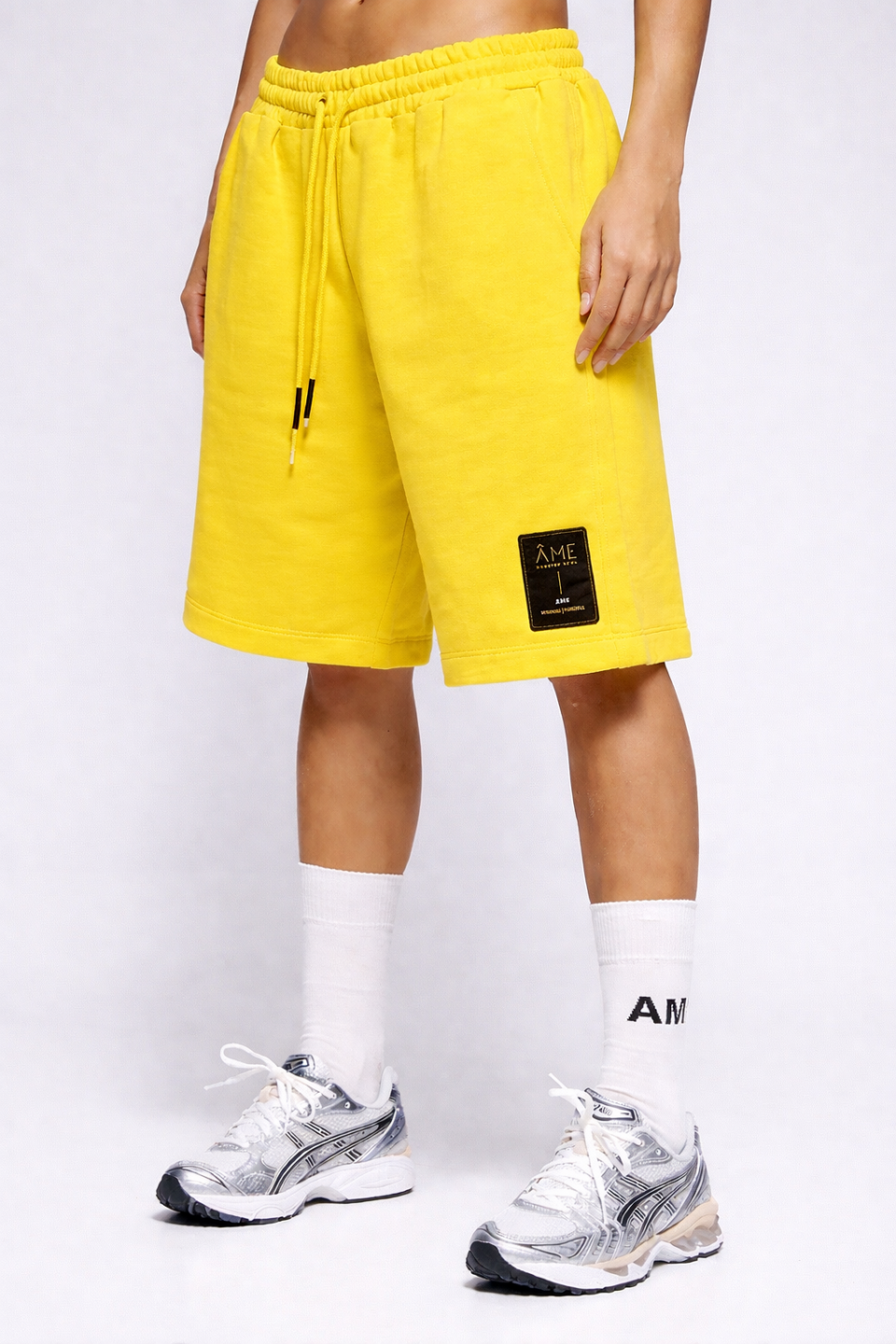 UNISEX SHORTS IN YELLOW
