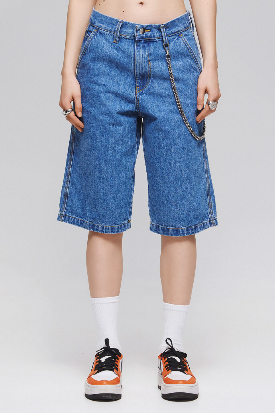 LOOSE FIT DENIM SHORTS-STONE WASHED BLUE